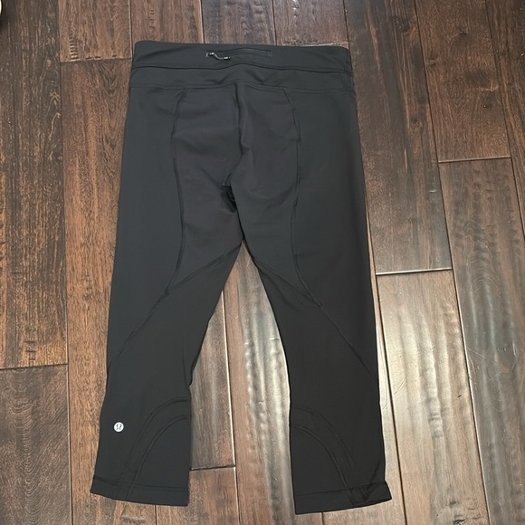 Lululemon Crop Legging - Picture 3 of 4